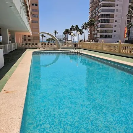 Apartamento Con Piscina A 100 M De La Playa